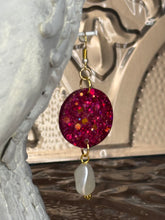 Load image into Gallery viewer, Fuchsia Stardust Pearl  Earrings 3" PKS4
