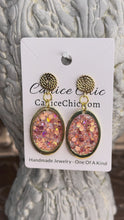 Load and play video in Gallery viewer, Rosé Sparkle Earrings 2" PKS10
