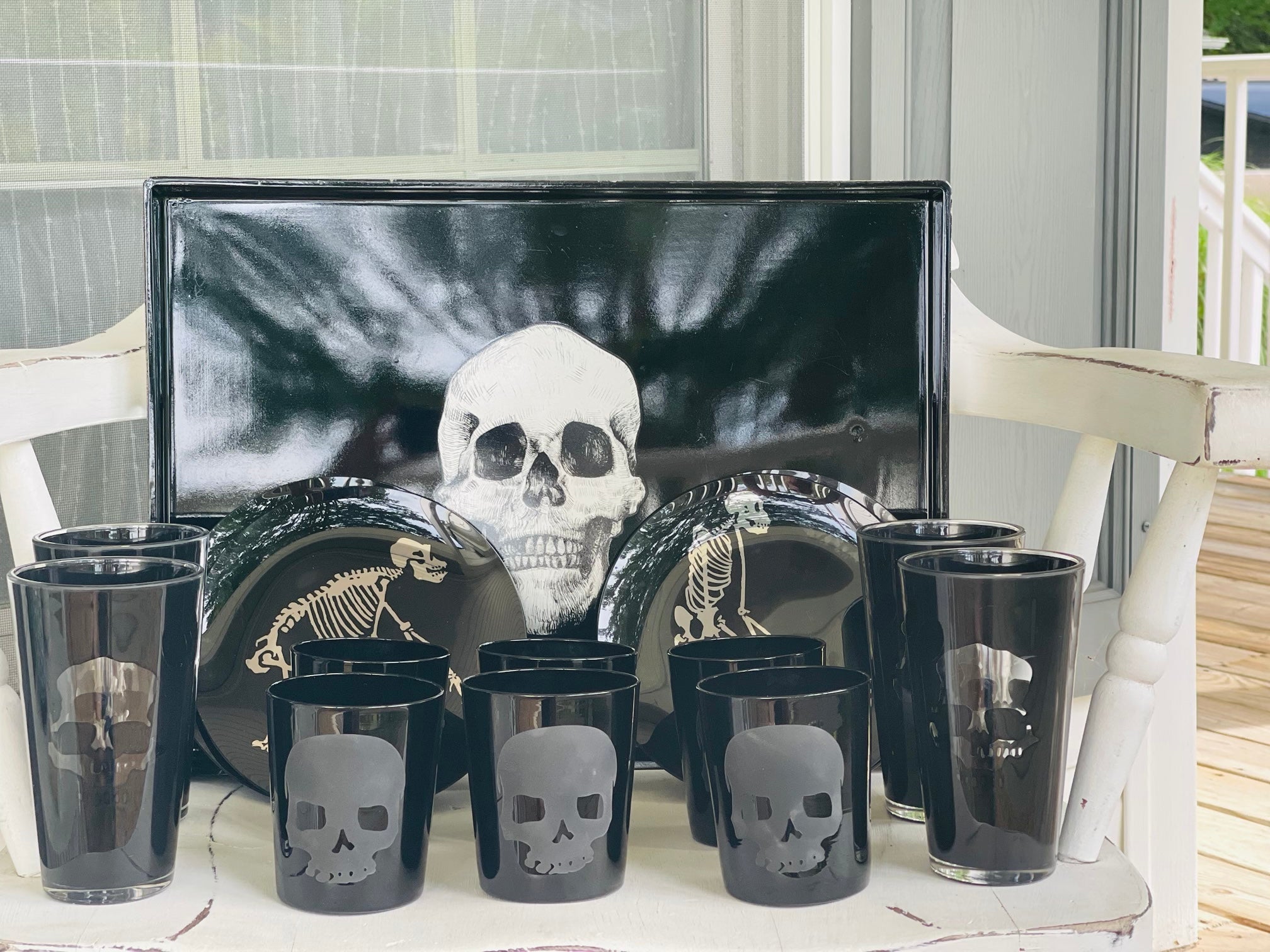 Pottery Barn Black Etched Skull Glasses (6) – Canice Chic