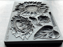 Load image into Gallery viewer, Sunflowers 6&quot; x 10&quot; Decor Mould / IOD
